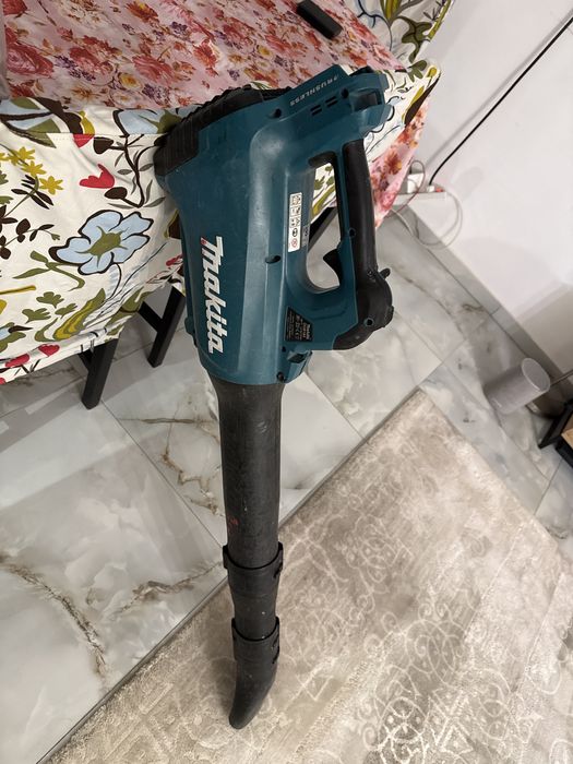 Makita DUB 184 suflanta frunze