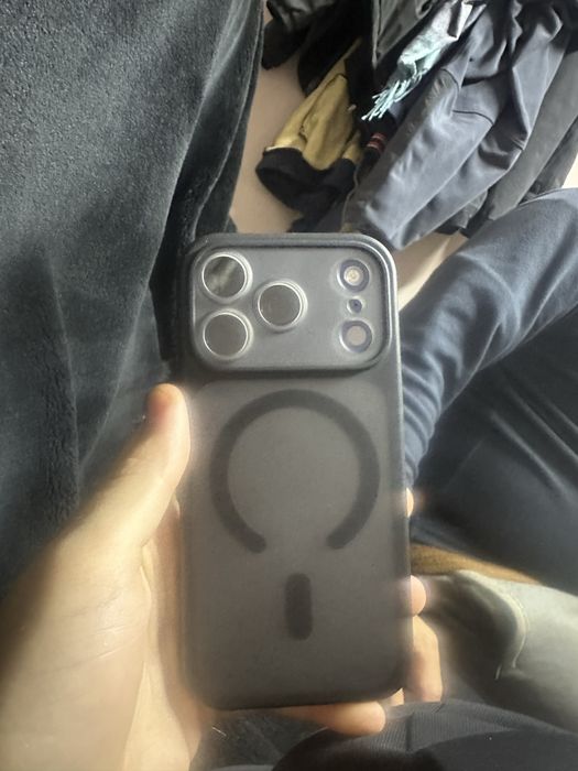 Продается айфон 17 про