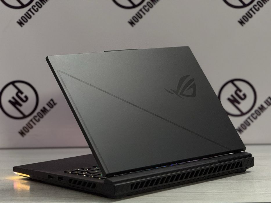 Asus Rog Strix G16 i9-13980HX RTX-4070 8Gb