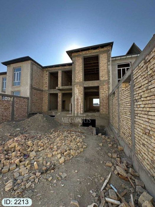 ПРОДАЁТСЯ КОТЕЖ №2213  7-mikrorayon УТРОР