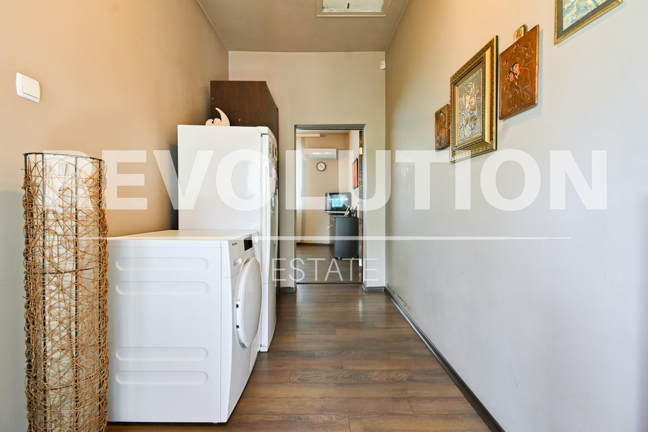 Продава се Къща в София, Левски В - 237 кв.м за 1752 €/кв.м - Снимка #14