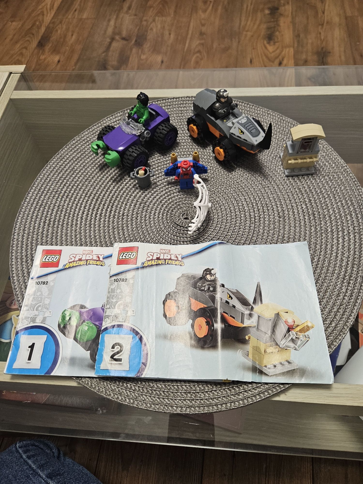 LEGO® Spidey - Confruntarea Dintre Hulk si Masina Rinocer (10782)