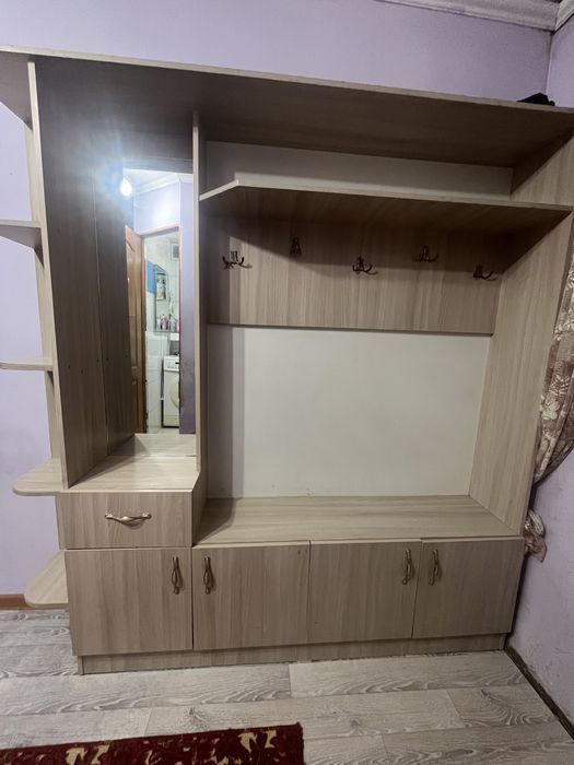 Прихожка почти новая