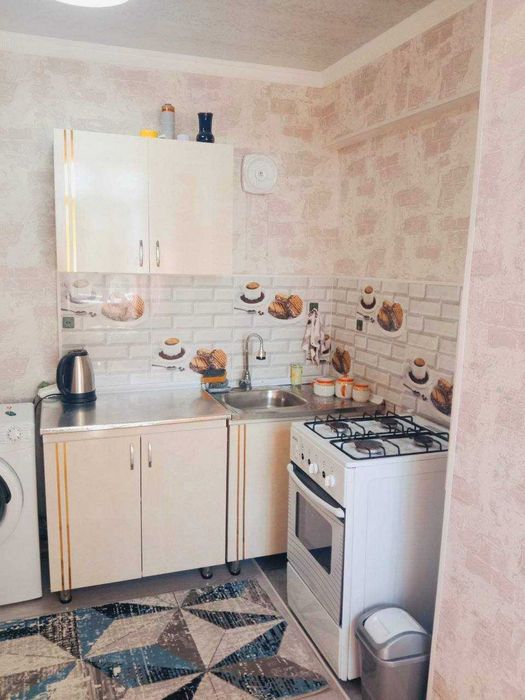 Продаётся квартира Юнусабадский район Ориентир Ц-6 !!