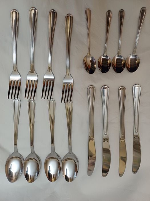 Set tacâmuri 16 piese Inox