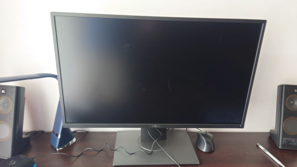 Монитор Dell p2717h