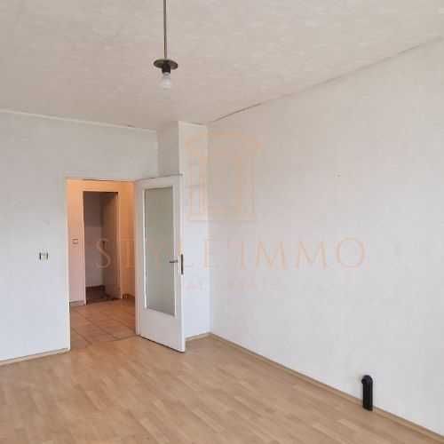 Продава се Тристаен апартамент в Разград, Орел - 87 кв.м за 528 €/кв.м - Снимка #2