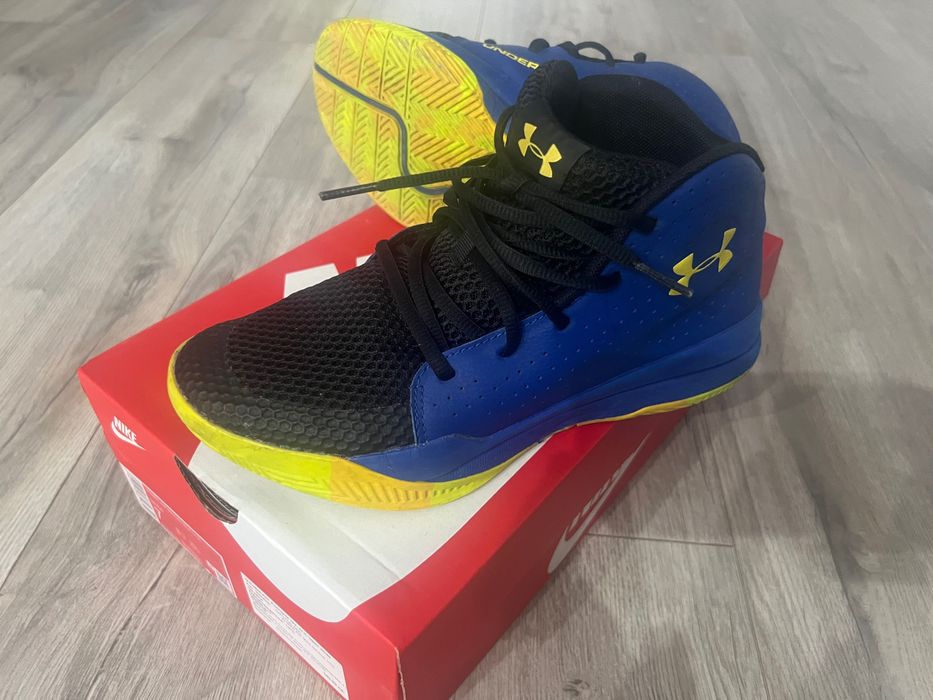 Маратонки Puma и Nike