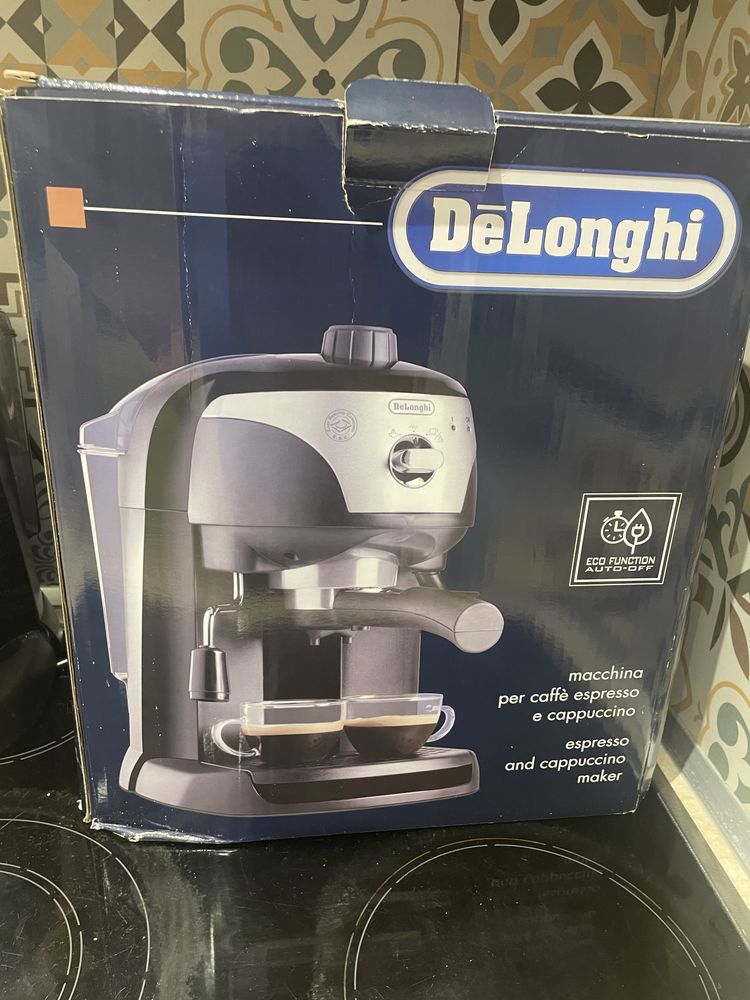 Кафе машина Delonghi