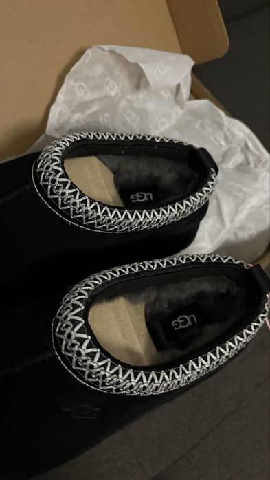UGG Tazz Black (mai multe disponibile)
