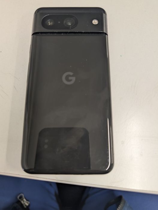 Google Pixel 8 128 G garanție până în februarie 2026