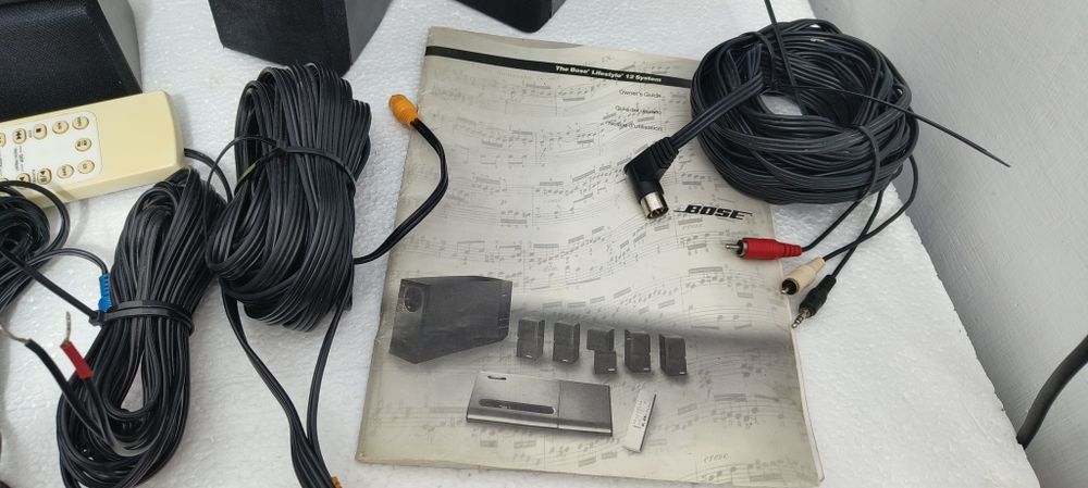 Sateliți bose lifestyle 12