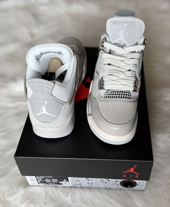 Air Jordan 4 Retro Frozen Moments Full Box