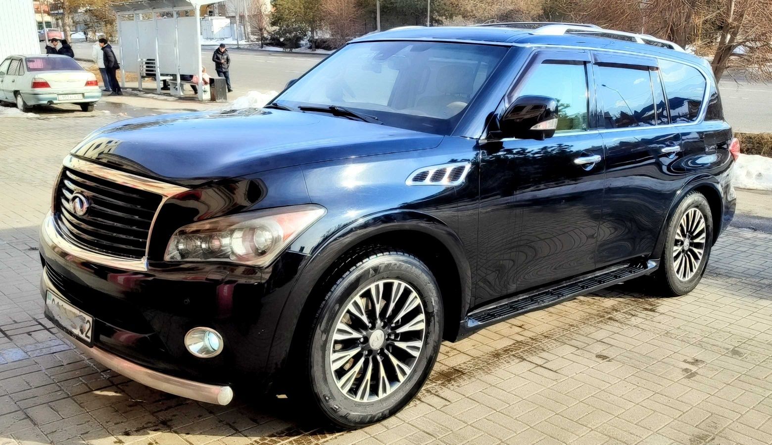 Infiniti QX 56 2011 г.в.