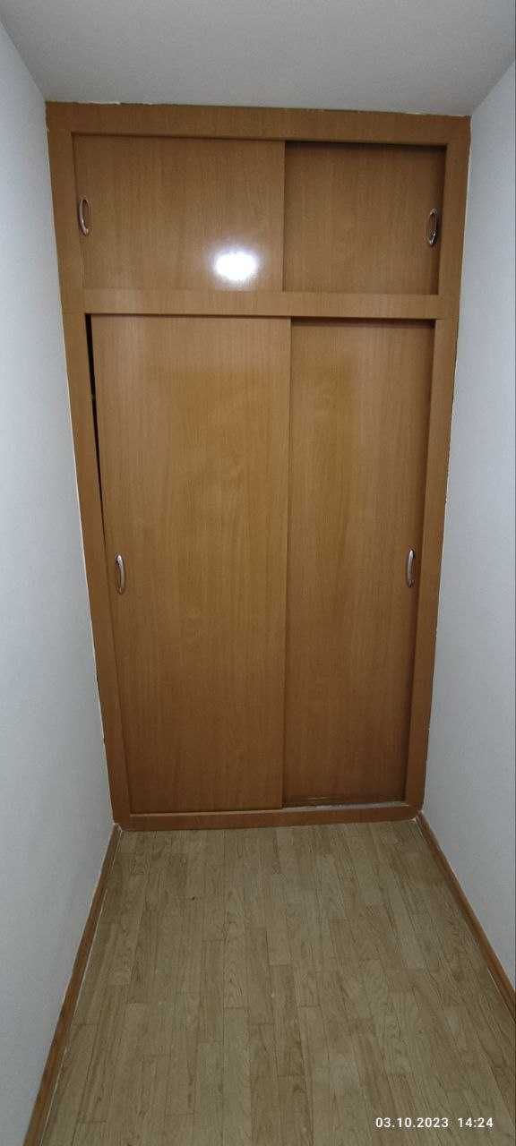 1-etaj 2-xonalik Ijaraga beriladi Сдаётся 2-х комнатная на 1-ом этаже.