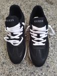 Оригинални мъжки маратонки GUESS,номер 44