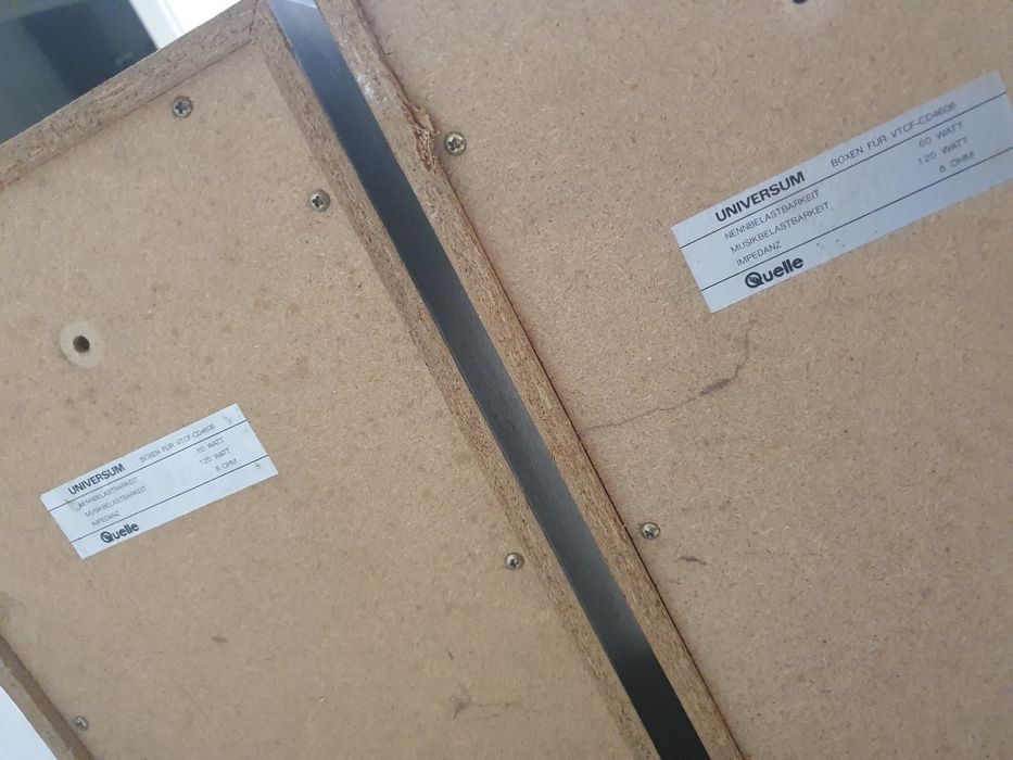 Cd-Player cu Radio-amplificator Sony + 2 boxe UNIVERSUM