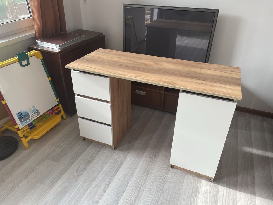 Письменный стол дерево