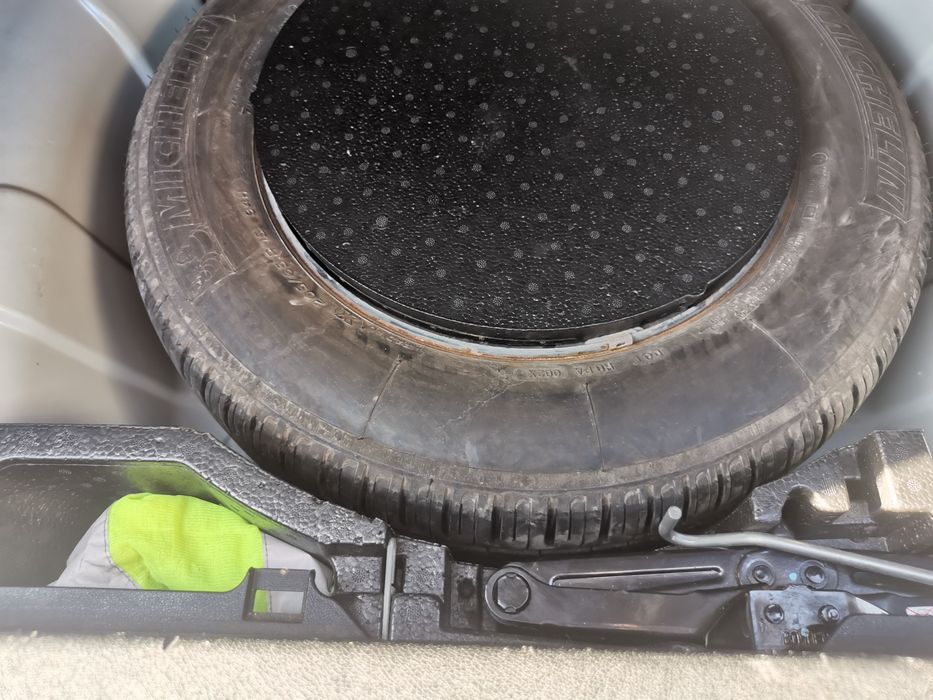 Рено флуенс 1.6 бензин 110к.с