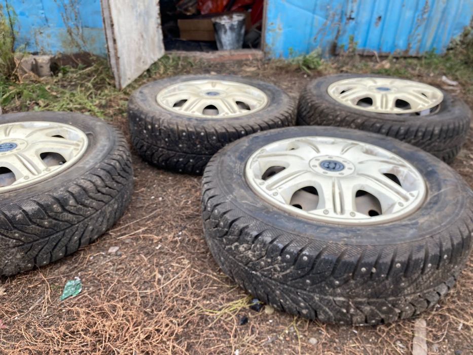 Продам зимние шиныы