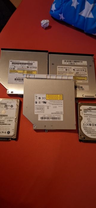 Unități optice și HDD,  fără defecte