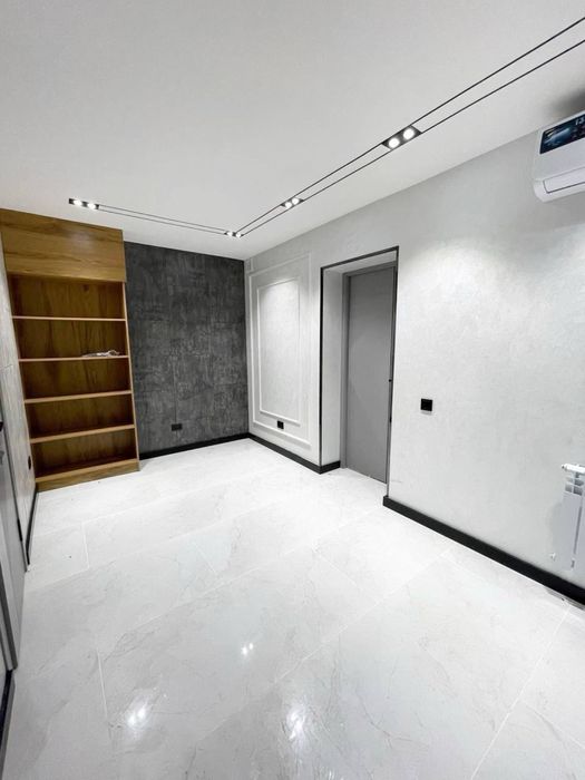 Чиланзар 1 Квартал Ориенти Адидас Продается Нежилой