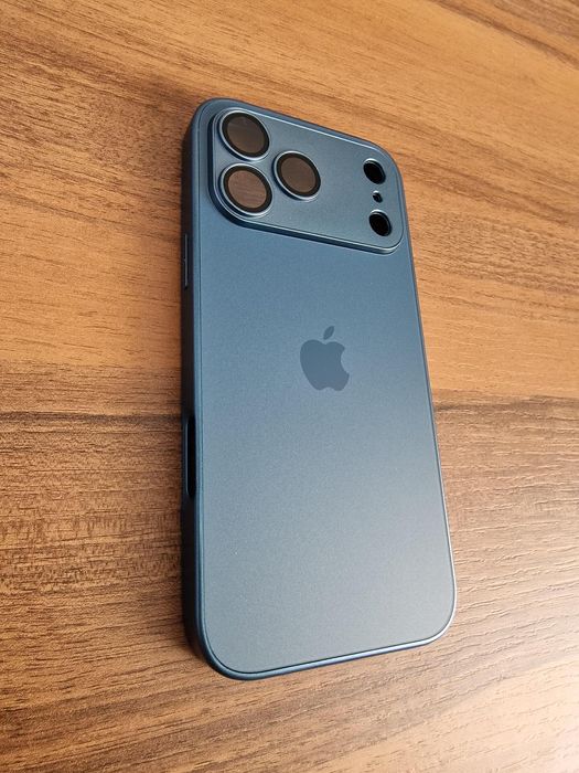 Матов Стъклен Кейс за Apple iPhone 17 Pro - Различни цветове
