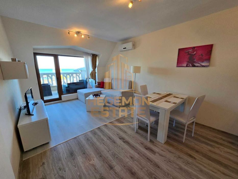 Продава се Двустаен апартамент в Варна, Аспарухово - 90 кв.м за 1556 €/кв.м - Снимка #4