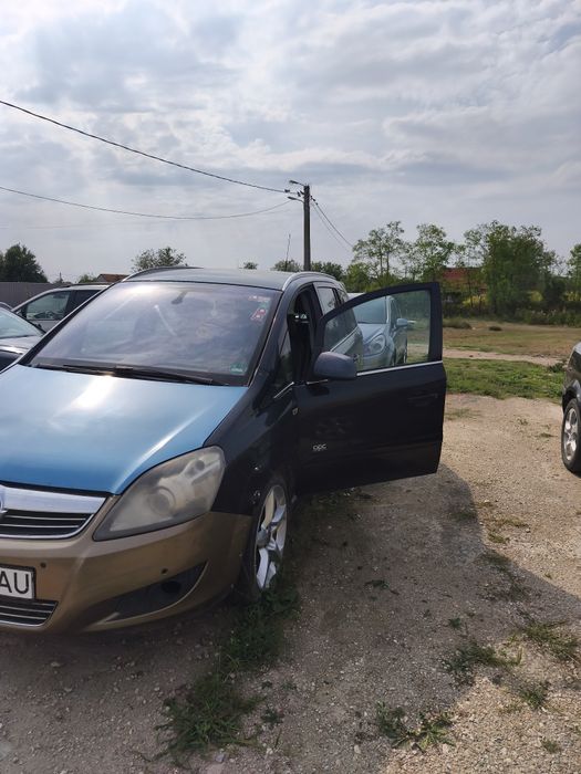 Opel zafira B 2011