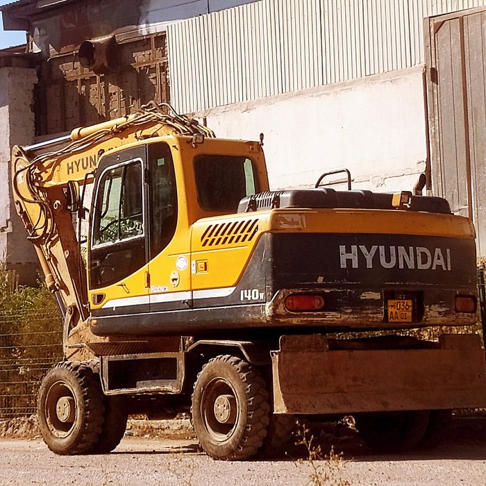 Ekskavator 140 hunday