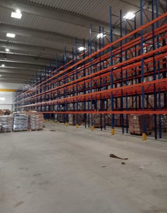 Rafturi metalice in stoc