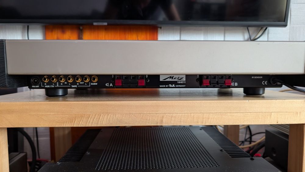 Metz 10he11 ( schimb)  audio receiver de top  T+A