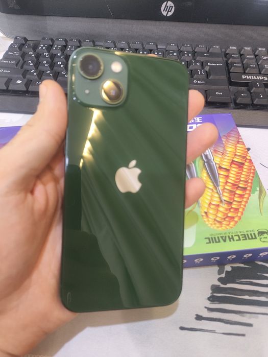 Айфон 13  256 зелёный