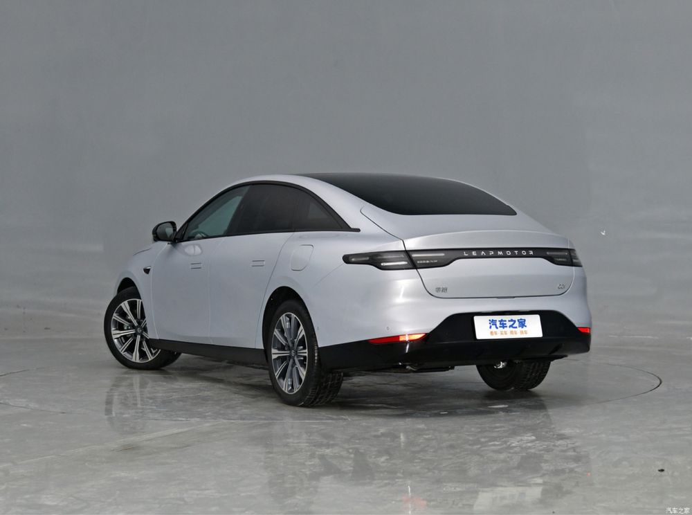 LeapMotor C01 Hybrid