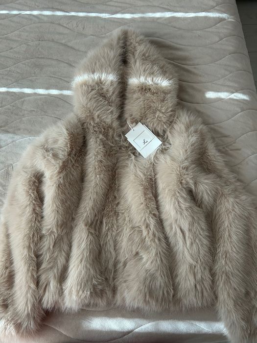 Пухено палто с качулка