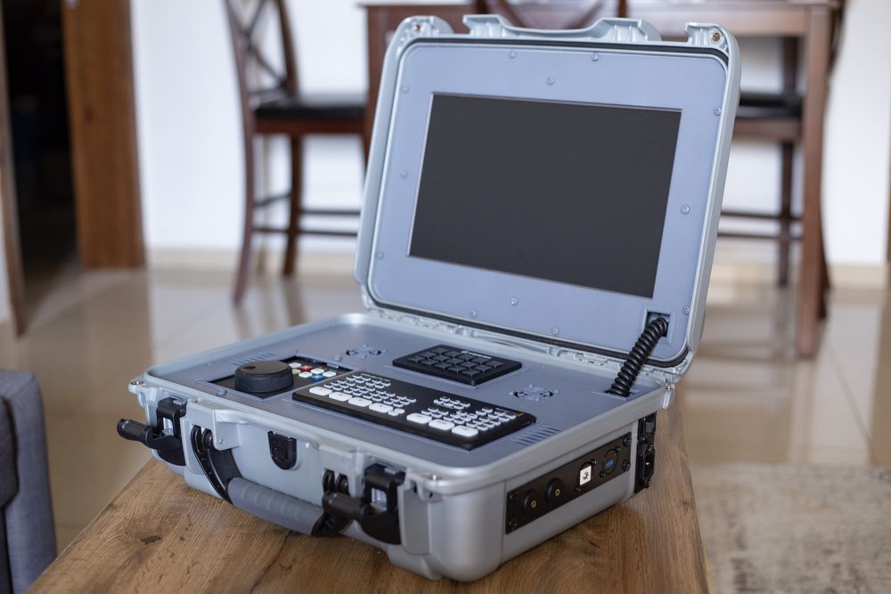 Atem Mini Pro Case all in one