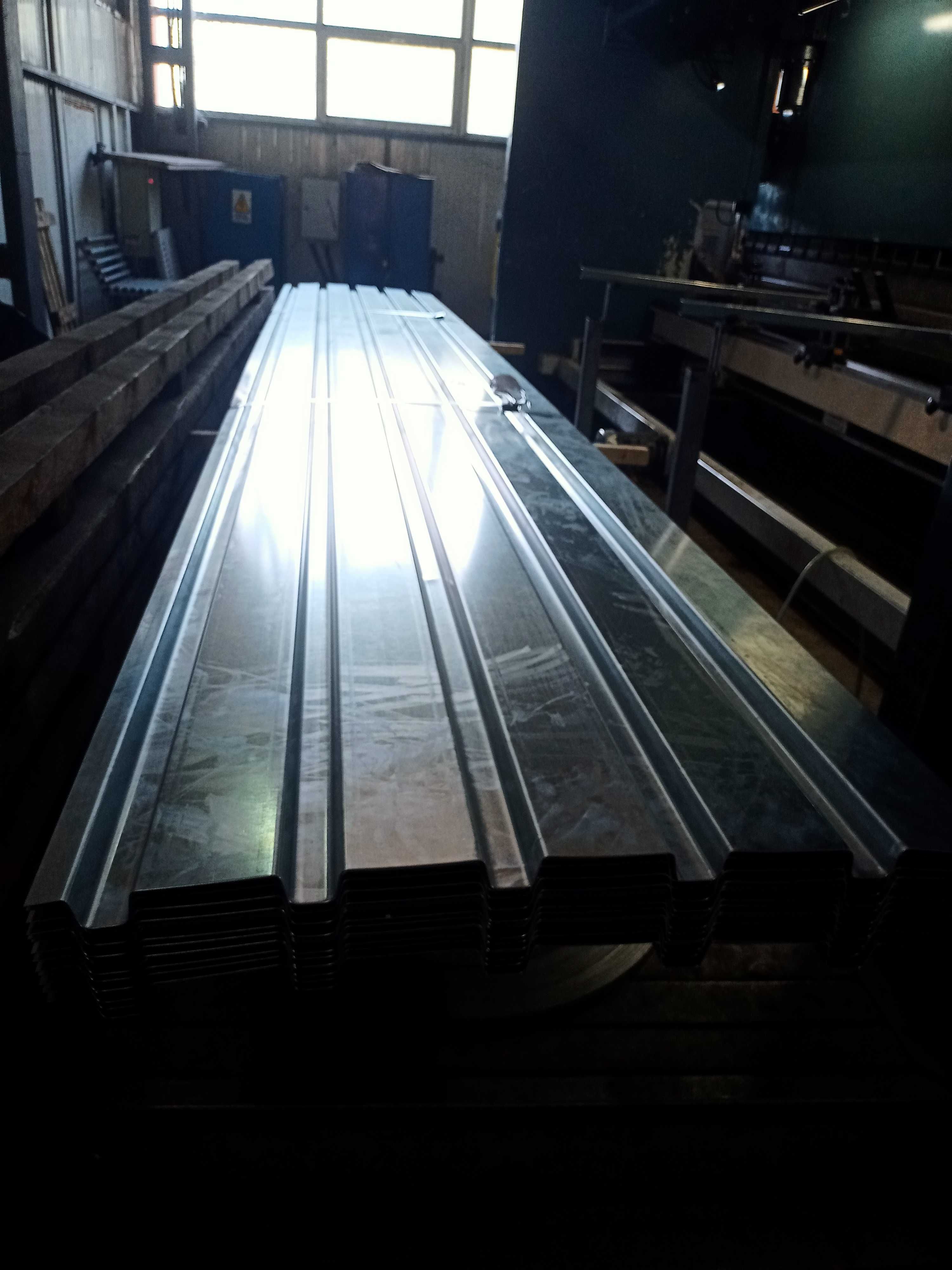 Tabla cutata zincata vopsita color acoperis hale industriale H35 T35