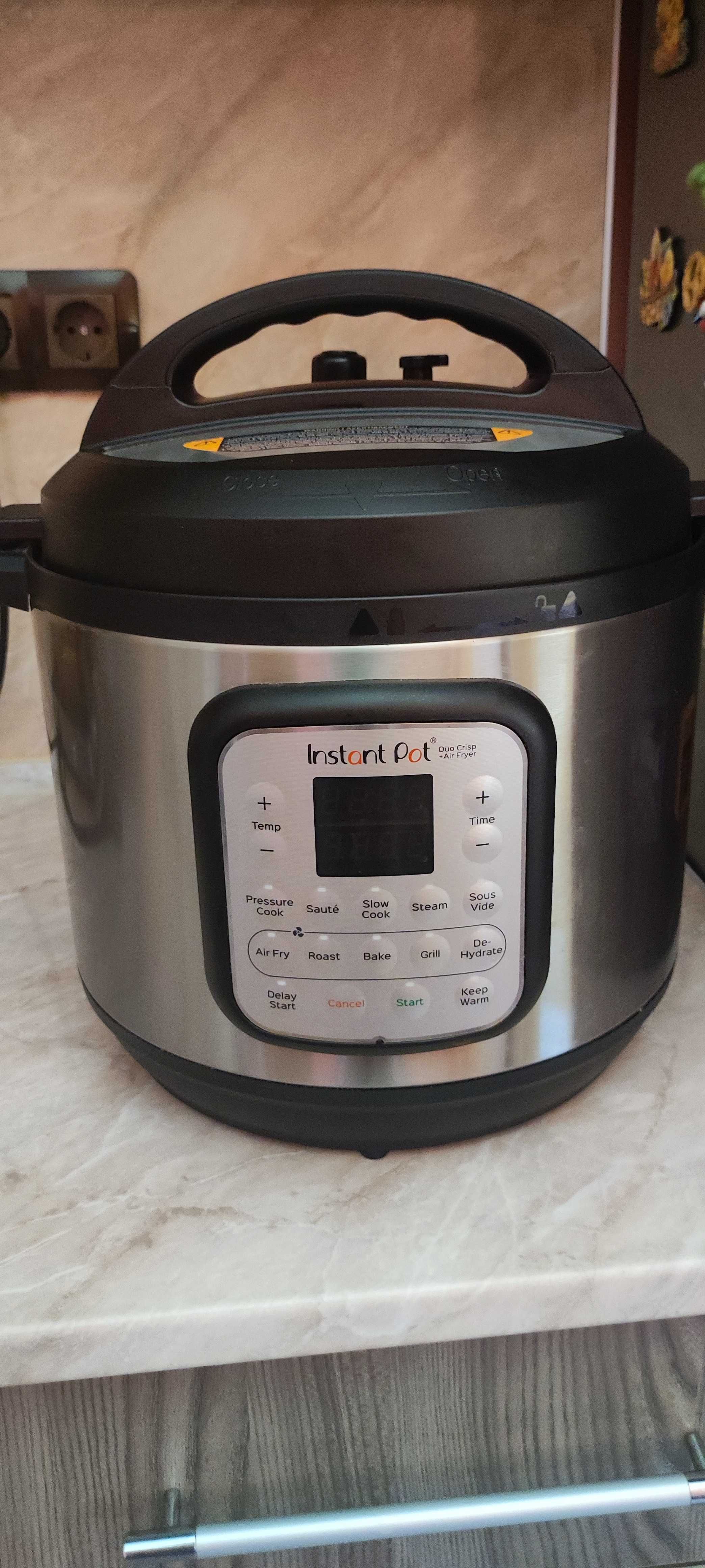 Комбиниран мултикукър Instant Pot Duo Crisp Plus Air fryer