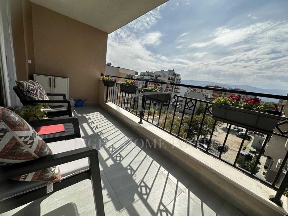 Продава се Тристаен апартамент в Пловдив, Кючук Париж - 130 кв.м за 1612 €/кв.м - Снимка #13
