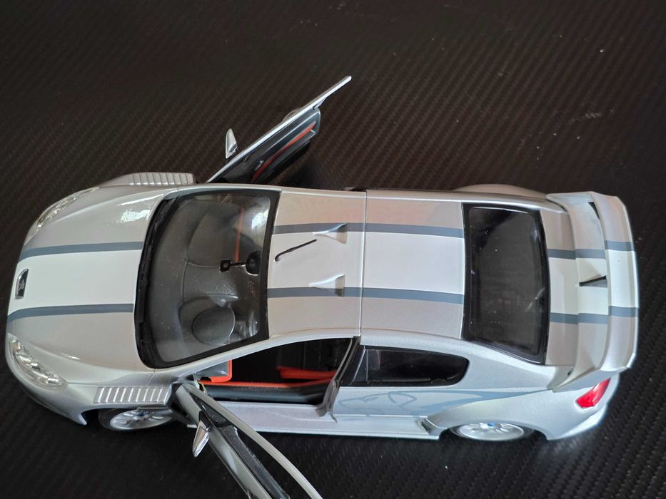 Macheta Auto 1/18 Motor Max Peugeot 407 Silhouette