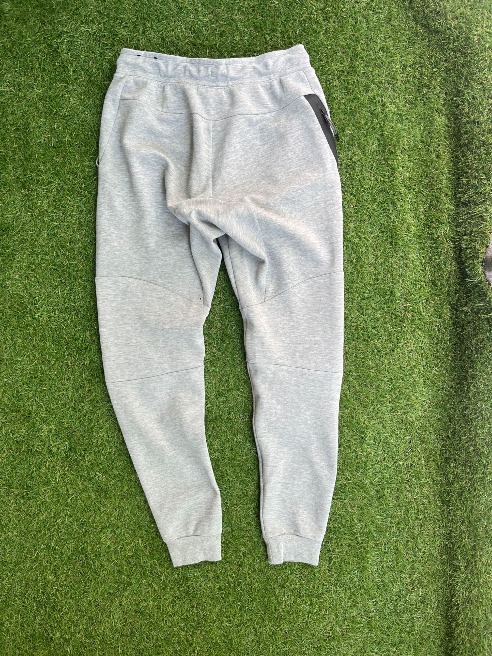 Мъжко долнище : NIKE TECH FLEECE XS