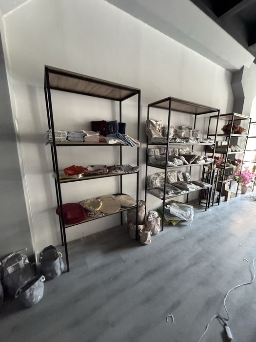 Yangi stilaj sotiladi