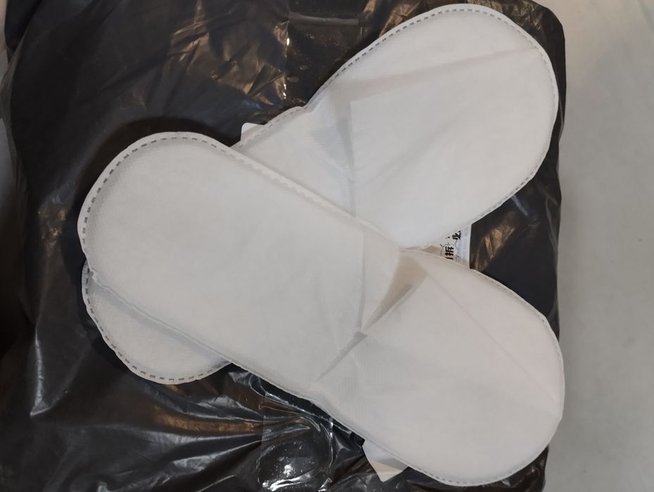 Продается тапочки одноразовые в гостиницу