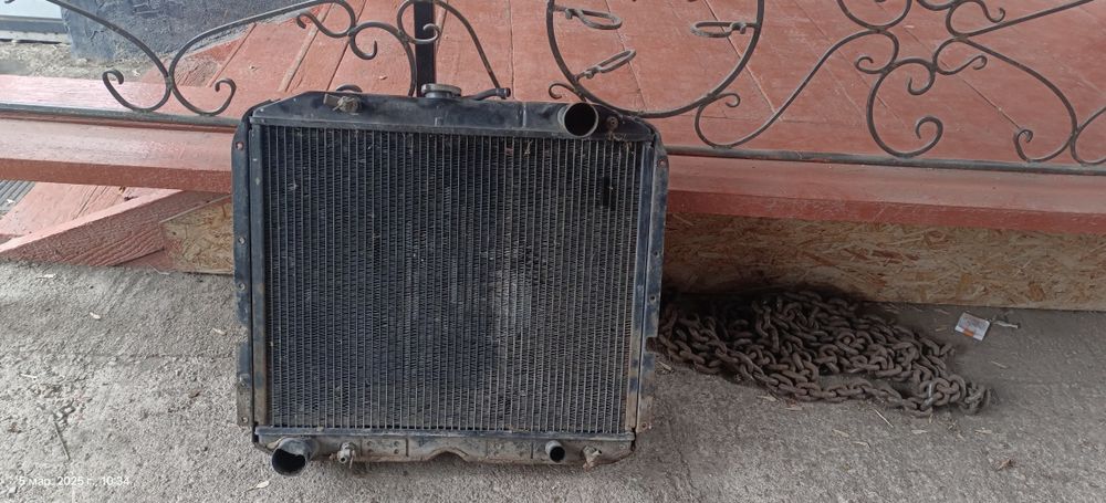 Продам радиатор охлаждения двигателя урал