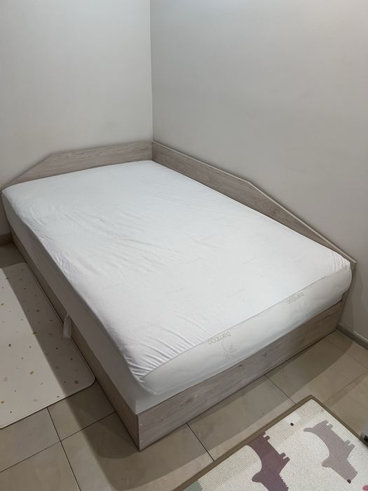 Легло с матрак и топ матрак 120/190