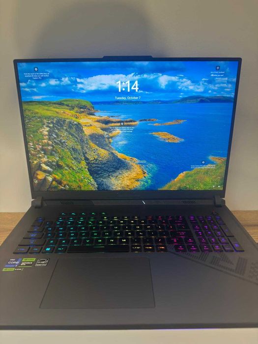 Laptop Gaming ASUS ROG Strix G18, i9-13980, RTX 4070, 32GB RAM 1TB SSD