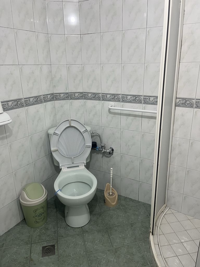Дава се под наем Тристаен апартамент в Варна, Колхозен пазар - 85 кв.м за 510 € - Снимка #10