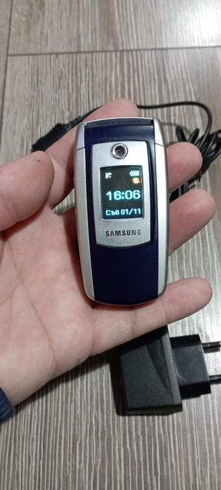 Samsung E700 Самсунг Мида като нов!!!
