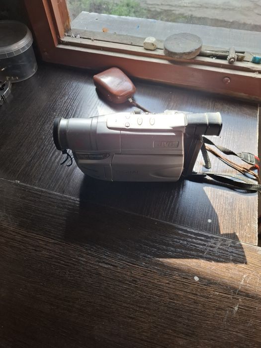 Видеокамера JVC для съёмок