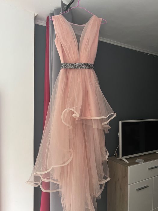 Rochie pentru Bal De Absolvire